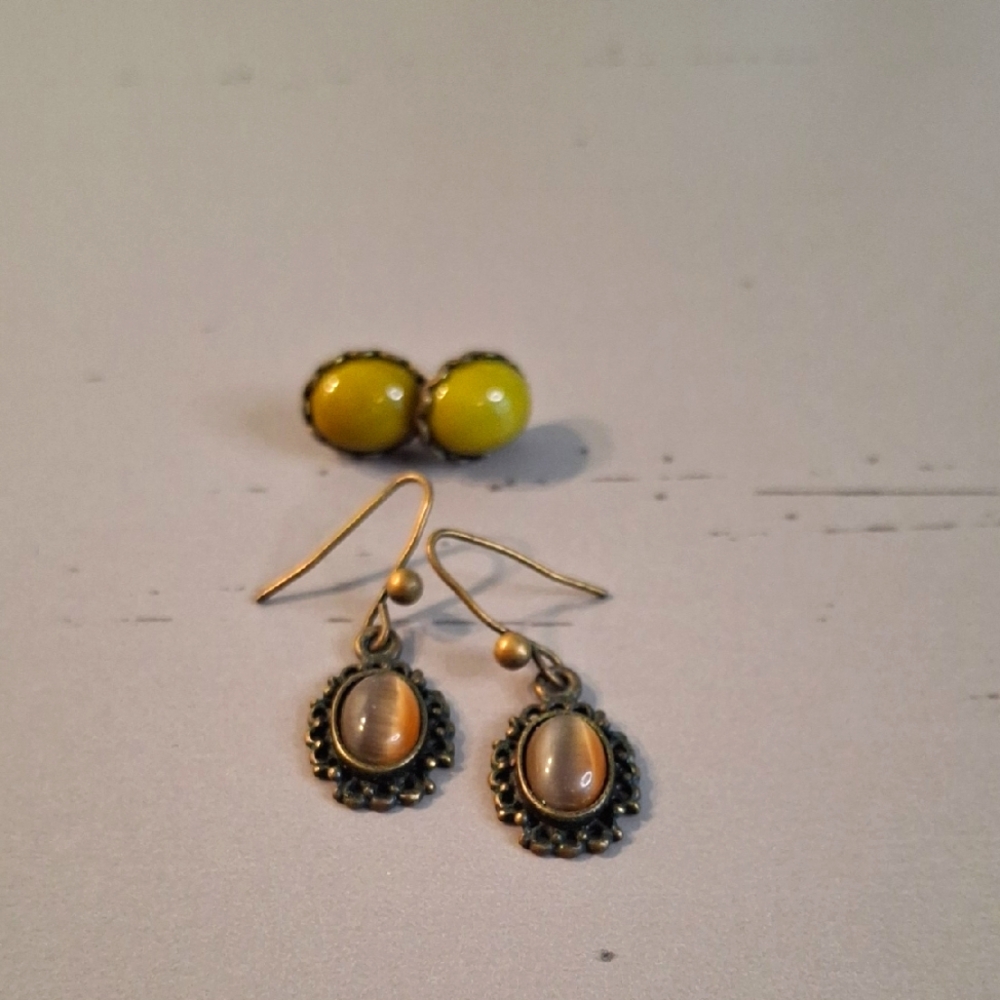 Vintage Earrings Set